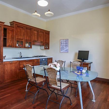 Marconi 7- City Centre Apartment Sit เลชเช ภายนอก รูปภาพ